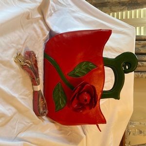 Funky Bag in bright red.